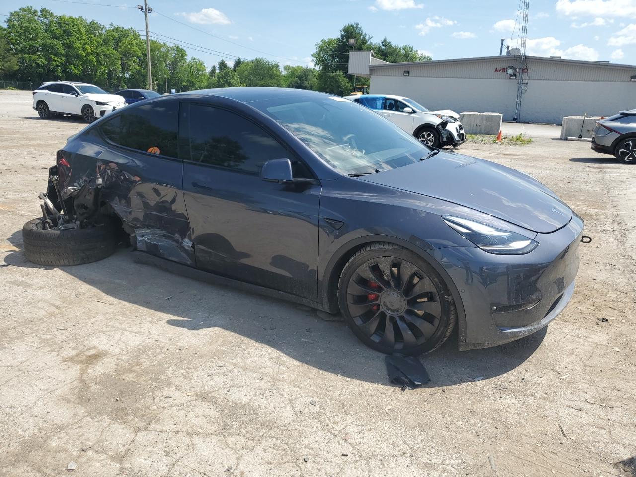 Photo 3 VIN: 7SAYGDEF5NF395100 - TESLA MODEL Y 