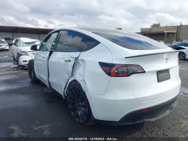 Photo 2 VIN: 7SAYGDEF5NF407021 - TESLA MODEL Y 