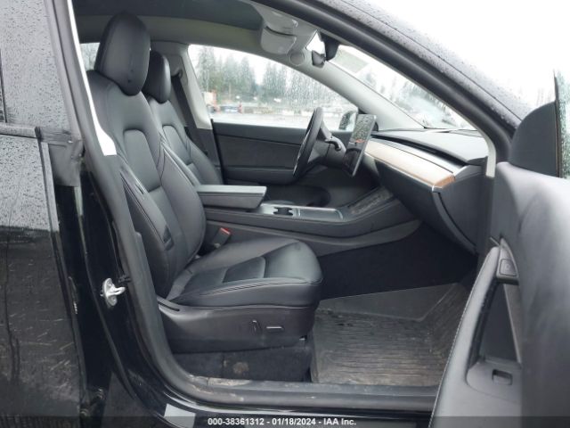 Photo 4 VIN: 7SAYGDEF5NF460673 - TESLA MODEL Y 