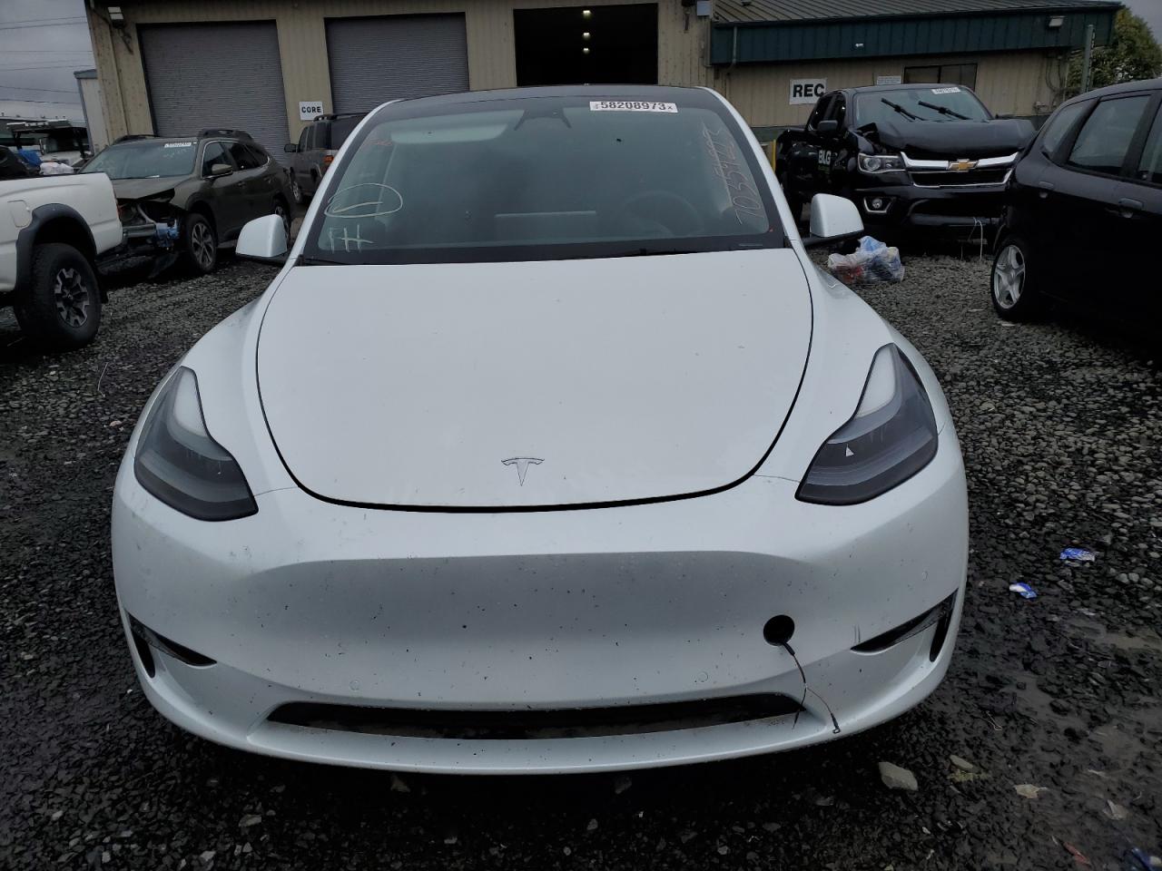 Photo 4 VIN: 7SAYGDEF5NF539471 - TESLA MODEL Y 