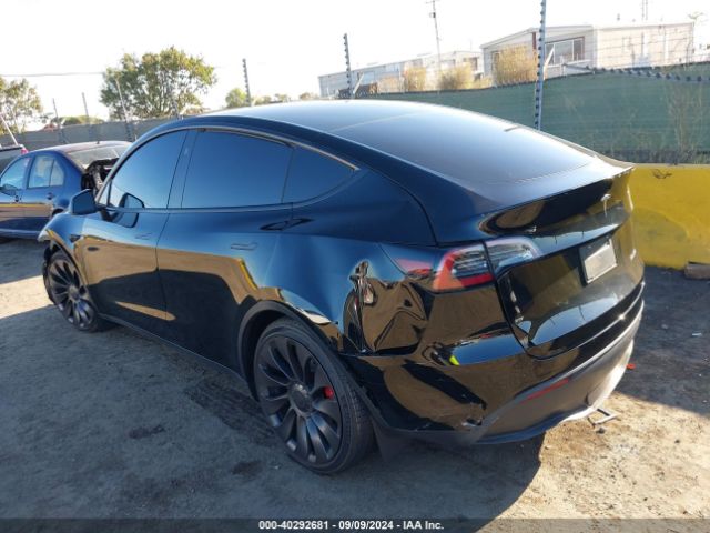 Photo 2 VIN: 7SAYGDEF5PF855164 - TESLA MODEL Y 