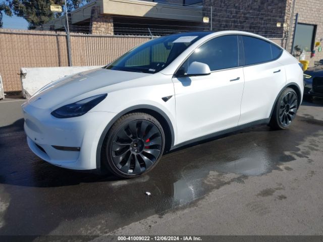 Photo 1 VIN: 7SAYGDEF6NF340588 - TESLA MODEL Y 