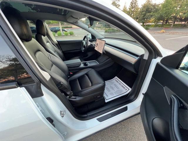 Photo 4 VIN: 7SAYGDEF6NF343071 - TESLA MODEL Y 