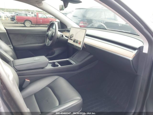 Photo 4 VIN: 7SAYGDEF6NF456583 - TESLA MODEL Y 