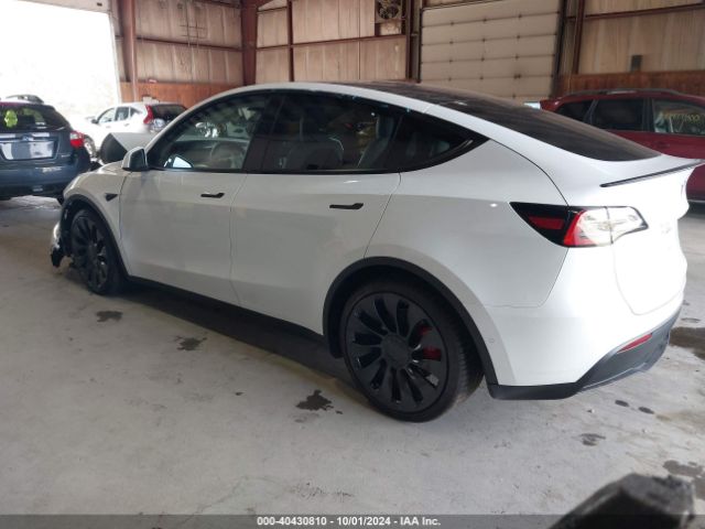 Photo 2 VIN: 7SAYGDEF6NF457412 - TESLA MODEL Y 