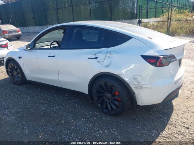 Photo 2 VIN: 7SAYGDEF6NF467860 - TESLA MODEL Y 