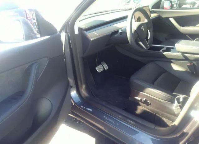 Photo 4 VIN: 7SAYGDEF6NF488322 - TESLA MODEL Y 