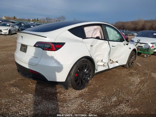 Photo 3 VIN: 7SAYGDEF6NF530214 - TESLA MODEL Y 