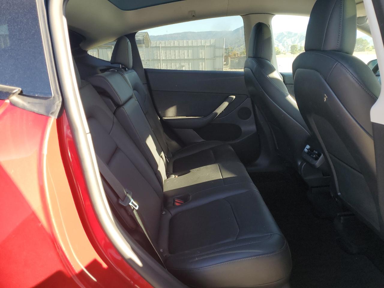 Photo 9 VIN: 7SAYGDEF6NF538829 - TESLA MODEL Y 