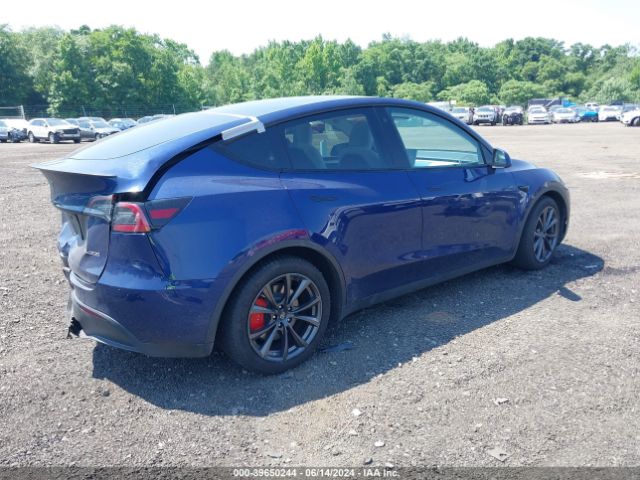 Photo 3 VIN: 7SAYGDEF6NF544520 - TESLA MODEL Y 