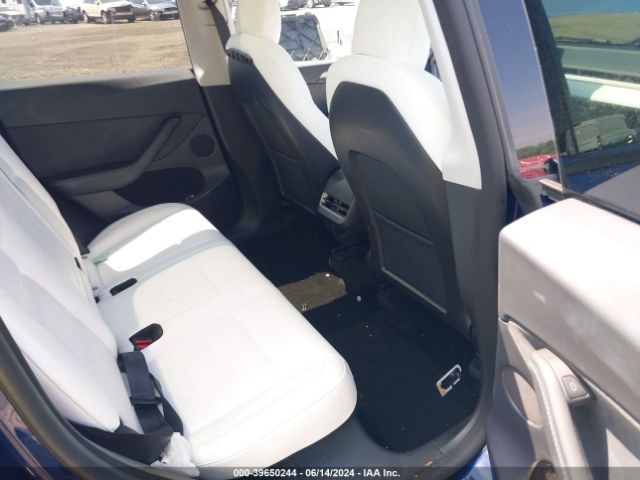 Photo 7 VIN: 7SAYGDEF6NF544520 - TESLA MODEL Y 