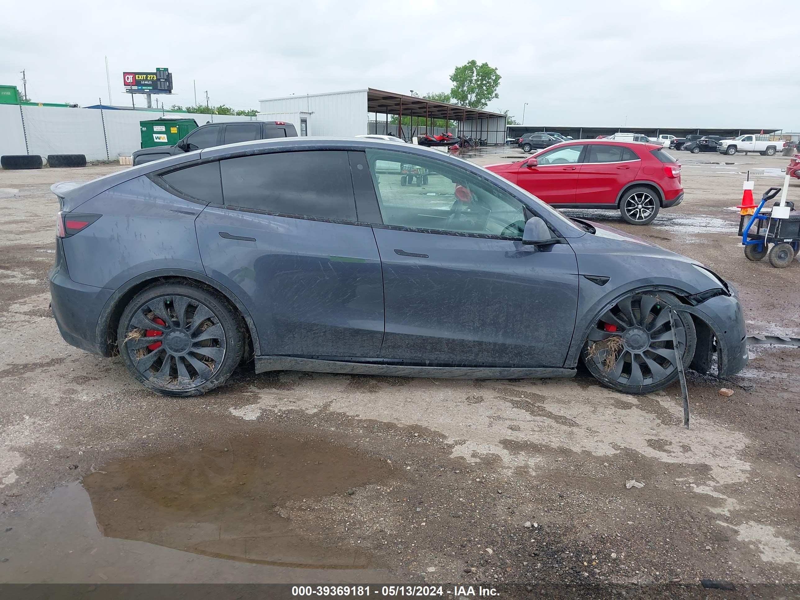 Photo 11 VIN: 7SAYGDEF6NF545974 - TESLA MODEL Y 