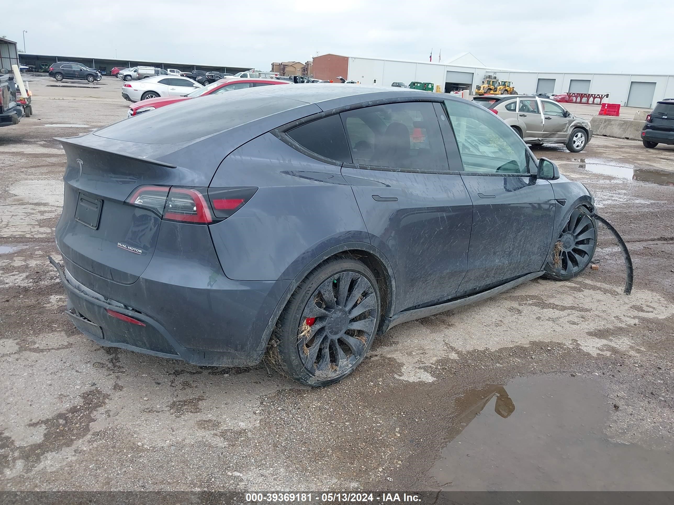 Photo 3 VIN: 7SAYGDEF6NF545974 - TESLA MODEL Y 