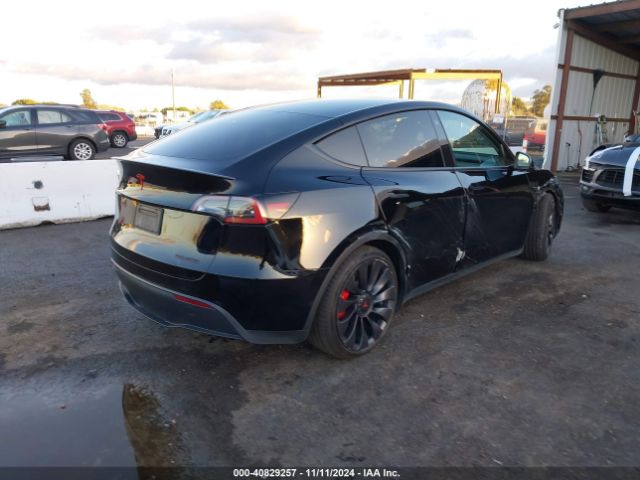 Photo 3 VIN: 7SAYGDEF6PF668564 - TESLA MODEL Y 