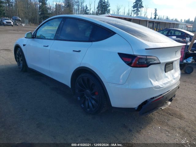 Photo 2 VIN: 7SAYGDEF6PF715771 - TESLA MODEL Y 