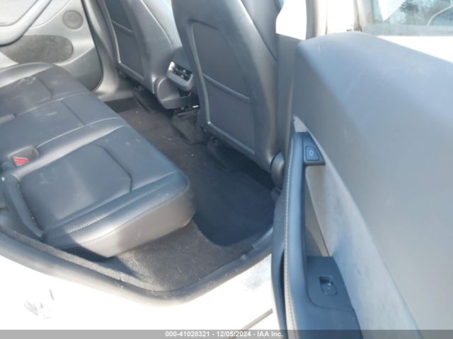 Photo 7 VIN: 7SAYGDEF6PF715771 - TESLA MODEL Y 