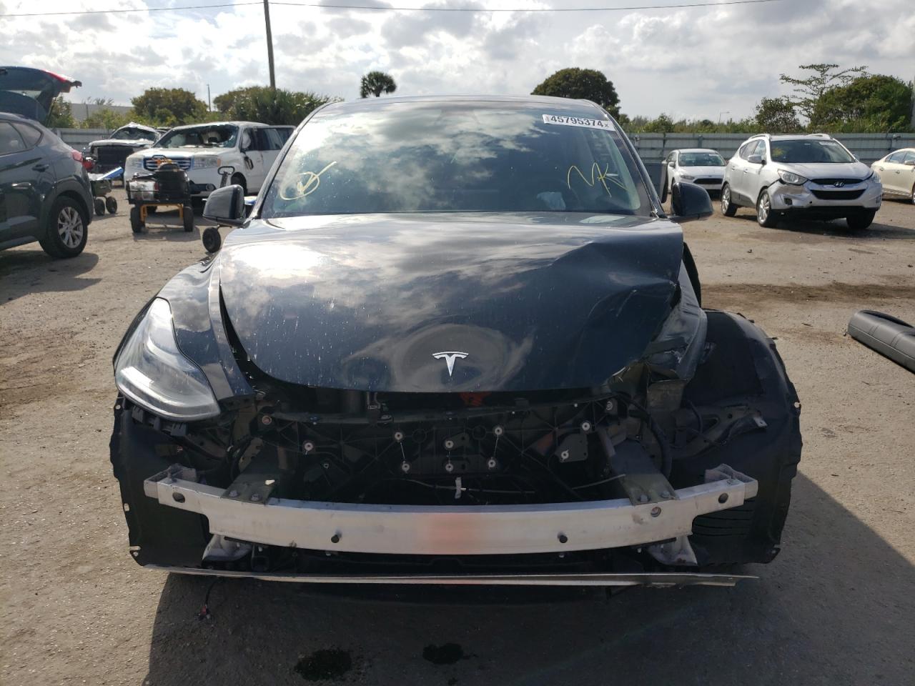 Photo 4 VIN: 7SAYGDEF6PF784105 - TESLA MODEL Y 