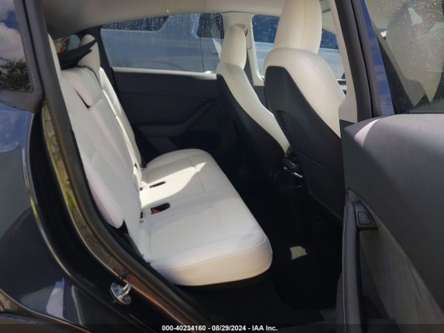 Photo 7 VIN: 7SAYGDEF6RA268441 - TESLA MODEL Y 