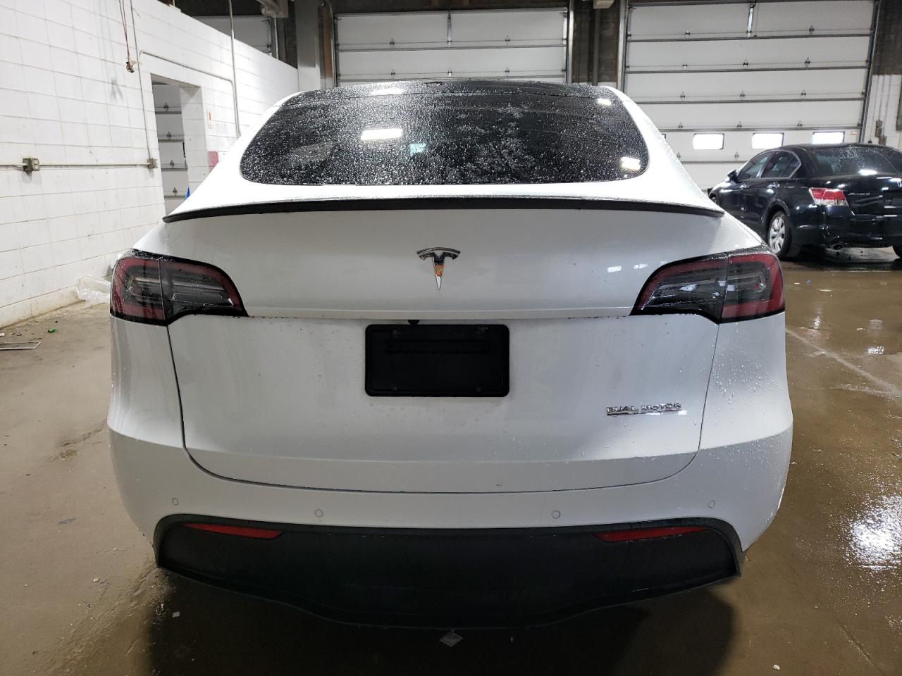 Photo 5 VIN: 7SAYGDEF7NF339062 - TESLA MODEL Y 