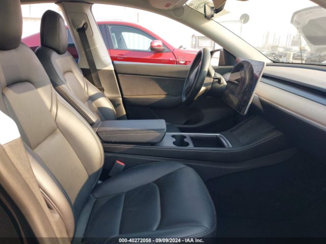 Photo 4 VIN: 7SAYGDEF7NF405206 - TESLA MODEL Y 