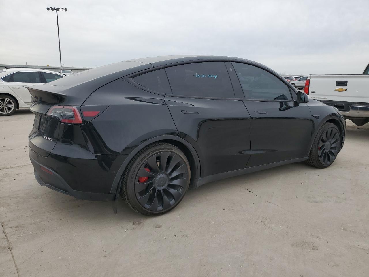 Photo 2 VIN: 7SAYGDEF7NF446175 - TESLA MODEL Y 