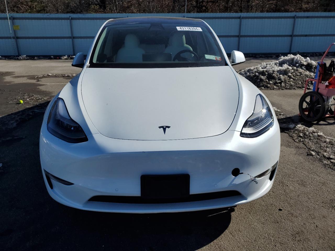 Photo 4 VIN: 7SAYGDEF7NF462974 - TESLA MODEL Y 