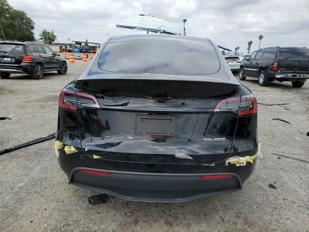 Photo 5 VIN: 7SAYGDEF7PF940474 - TESLA MODEL Y 