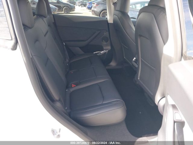 Photo 7 VIN: 7SAYGDEF7RF063410 - TESLA MODEL Y 