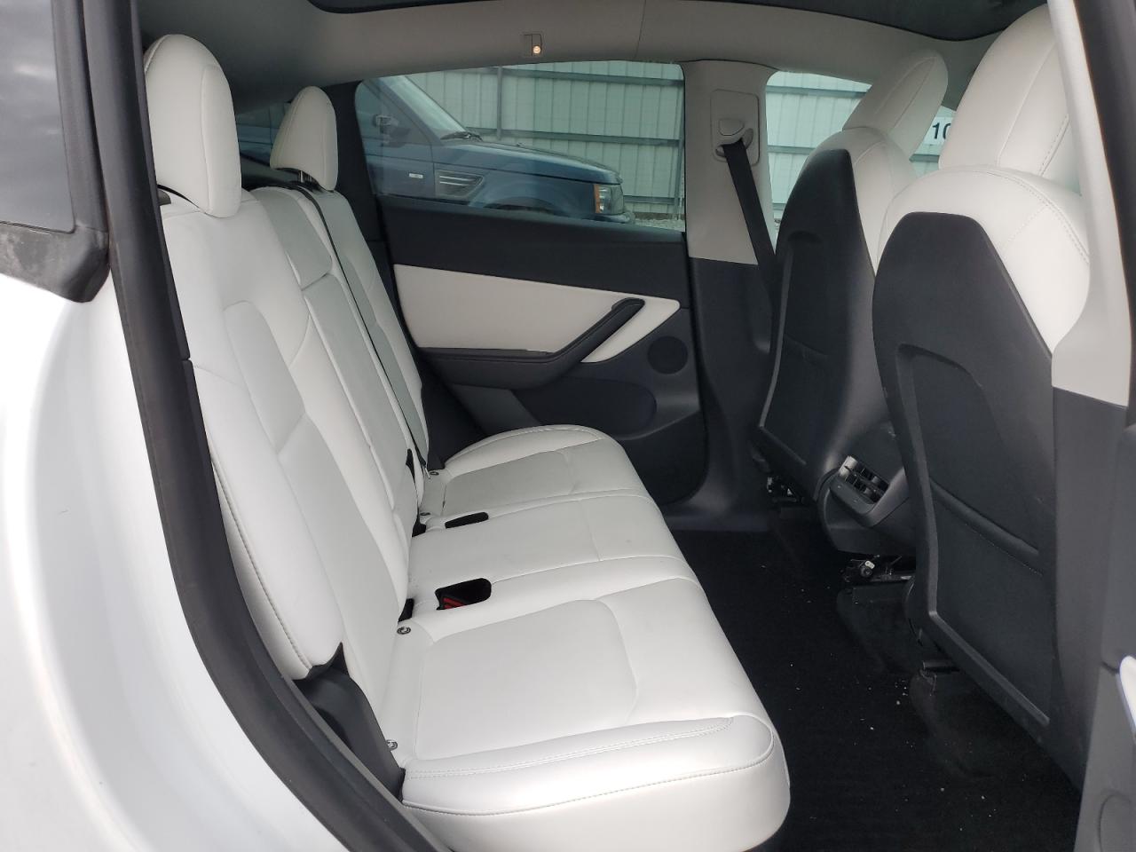 Photo 9 VIN: 7SAYGDEF8NF405098 - TESLA MODEL Y 