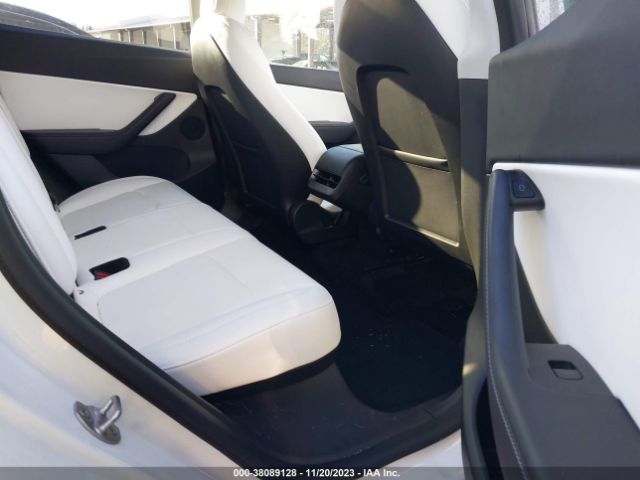 Photo 7 VIN: 7SAYGDEF8NF409121 - TESLA MODEL Y 