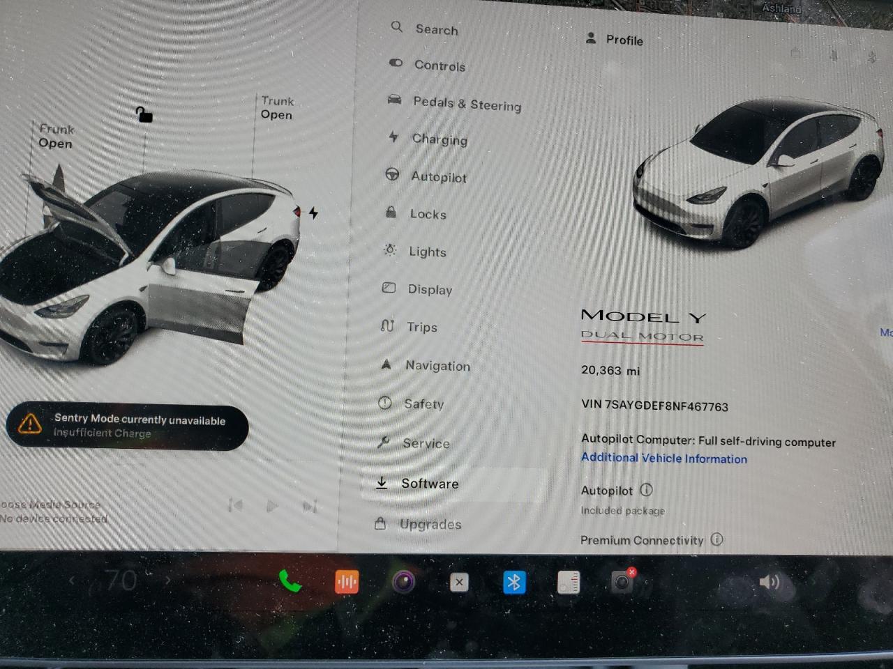 Photo 8 VIN: 7SAYGDEF8NF467763 - TESLA MODEL Y 