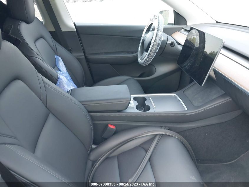 Photo 4 VIN: 7SAYGDEF8NF517531 - TESLA MODEL Y 