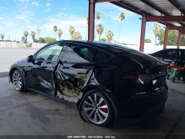 Photo 2 VIN: 7SAYGDEF8NF553851 - TESLA MODEL Y 