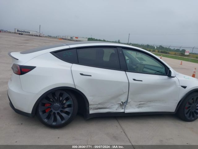 Photo 5 VIN: 7SAYGDEF8PF664841 - TESLA MODEL Y 