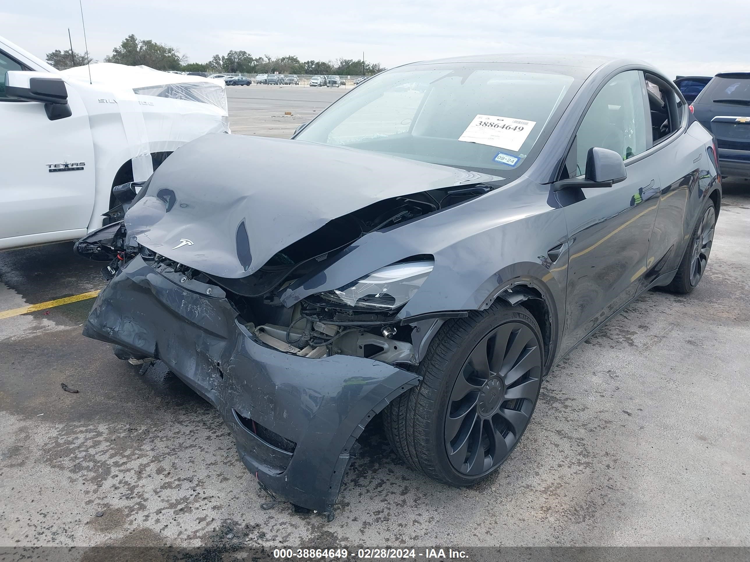 Photo 1 VIN: 7SAYGDEF8PF854008 - TESLA MODEL Y 