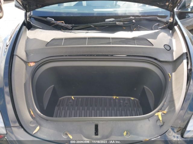 Photo 9 VIN: 7SAYGDEF9NF405093 - TESLA MODEL Y 