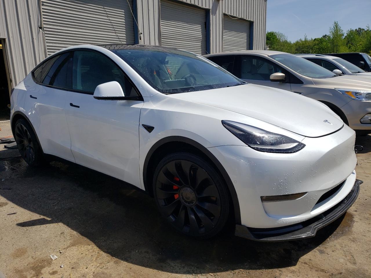 Photo 3 VIN: 7SAYGDEF9NF456853 - TESLA MODEL Y 