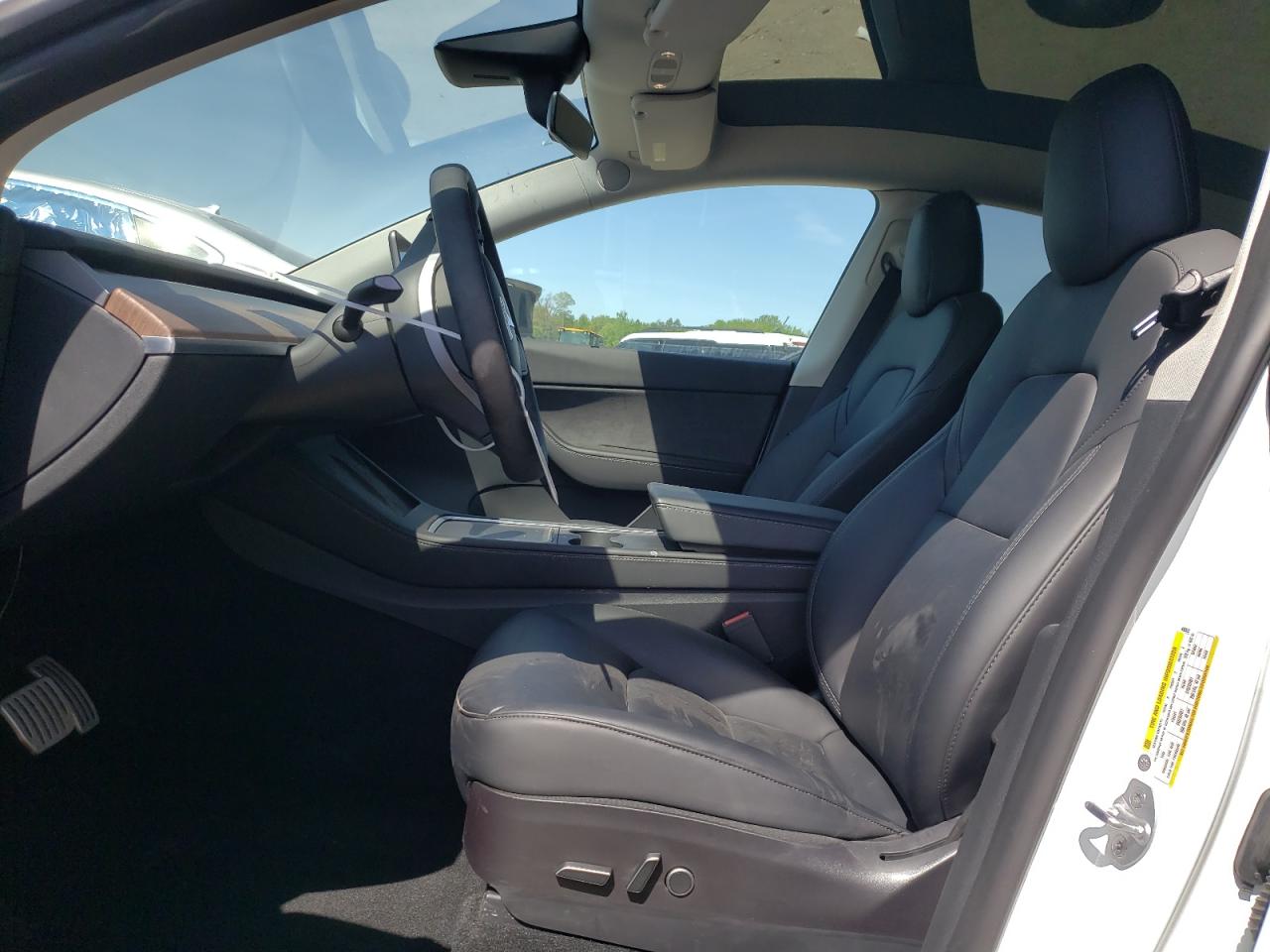 Photo 6 VIN: 7SAYGDEF9NF456853 - TESLA MODEL Y 