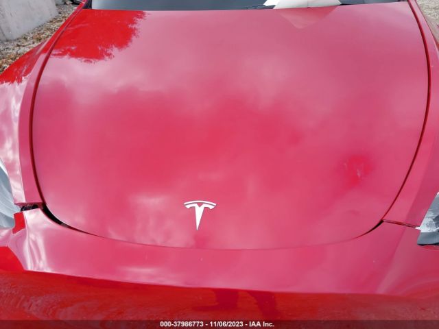 Photo 9 VIN: 7SAYGDEF9NF465939 - TESLA MODEL Y 