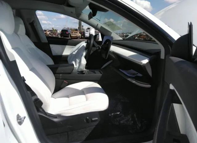 Photo 4 VIN: 7SAYGDEF9NF485303 - TESLA MODEL Y 