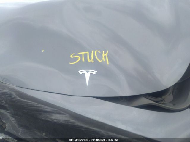 Photo 9 VIN: 7SAYGDEF9NF501077 - TESLA MODEL Y 