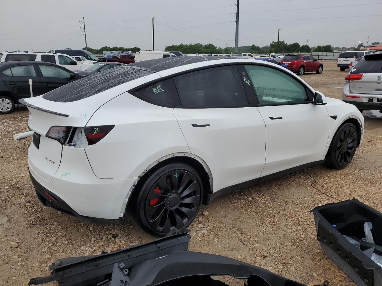 Photo 2 VIN: 7SAYGDEF9NF539330 - TESLA MODEL Y 