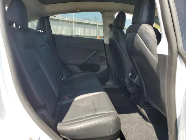 Photo 9 VIN: 7SAYGDEF9NF551669 - TESLA MODEL Y 