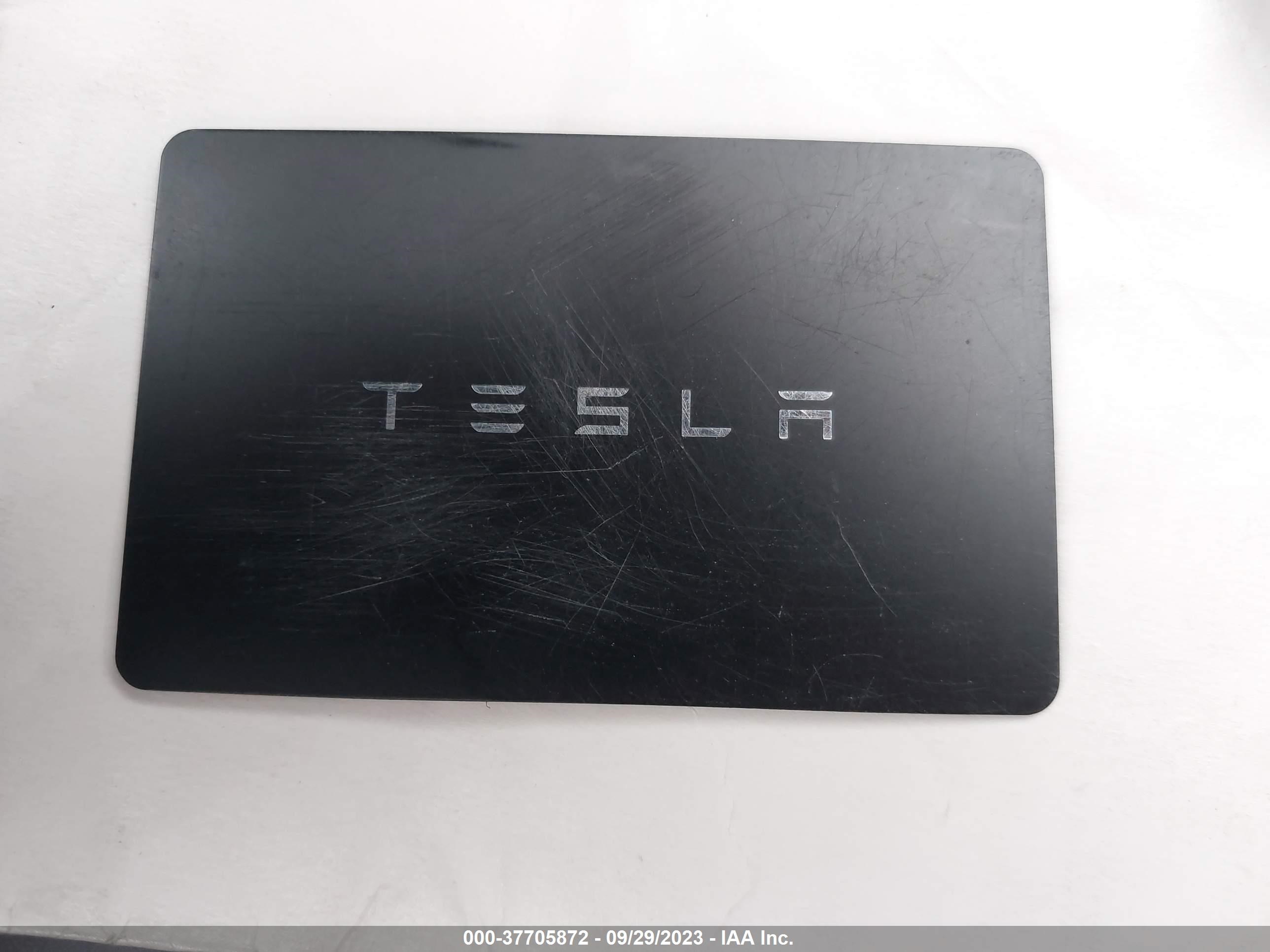 Photo 8 VIN: 7SAYGDEF9NF554572 - TESLA MODEL Y 