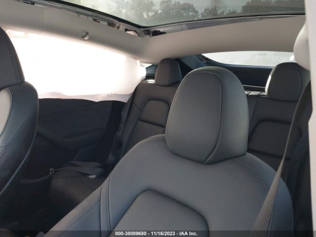 Photo 7 VIN: 7SAYGDEF9PF703016 - TESLA MODEL Y 