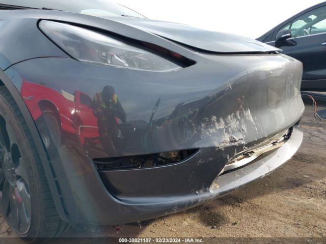 Photo 5 VIN: 7SAYGDEF9PF797172 - TESLA MODEL Y 