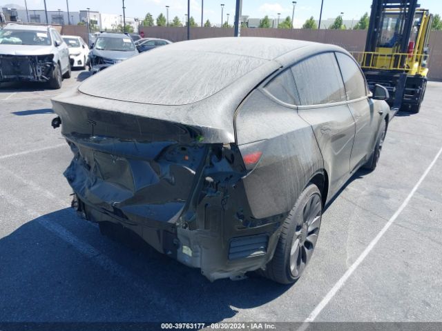 Photo 3 VIN: 7SAYGDEF9PF825942 - TESLA MODEL Y 