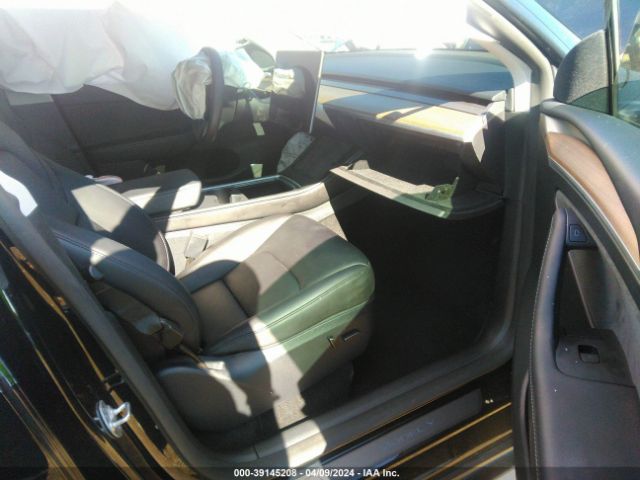 Photo 4 VIN: 7SAYGDEF9PF826850 - TESLA MODEL Y 