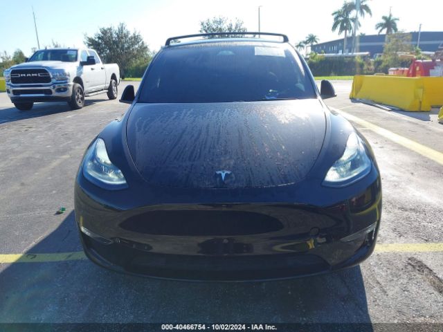 Photo 5 VIN: 7SAYGDEF9PF834236 - TESLA MODEL Y 