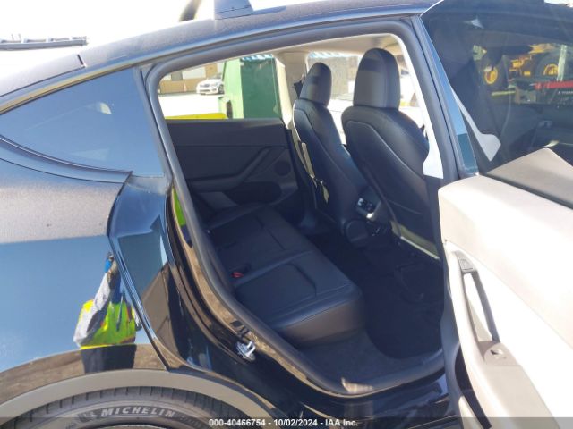 Photo 7 VIN: 7SAYGDEF9PF834236 - TESLA MODEL Y 